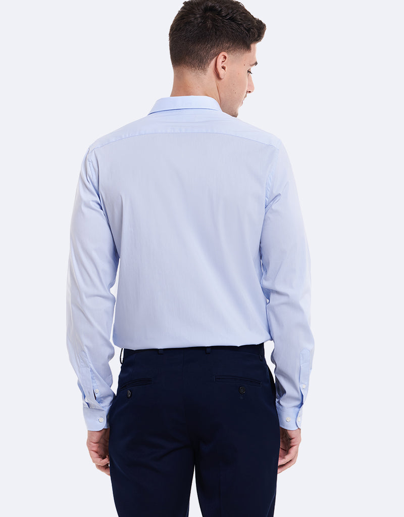 Camisa de licra com carcela oculta.