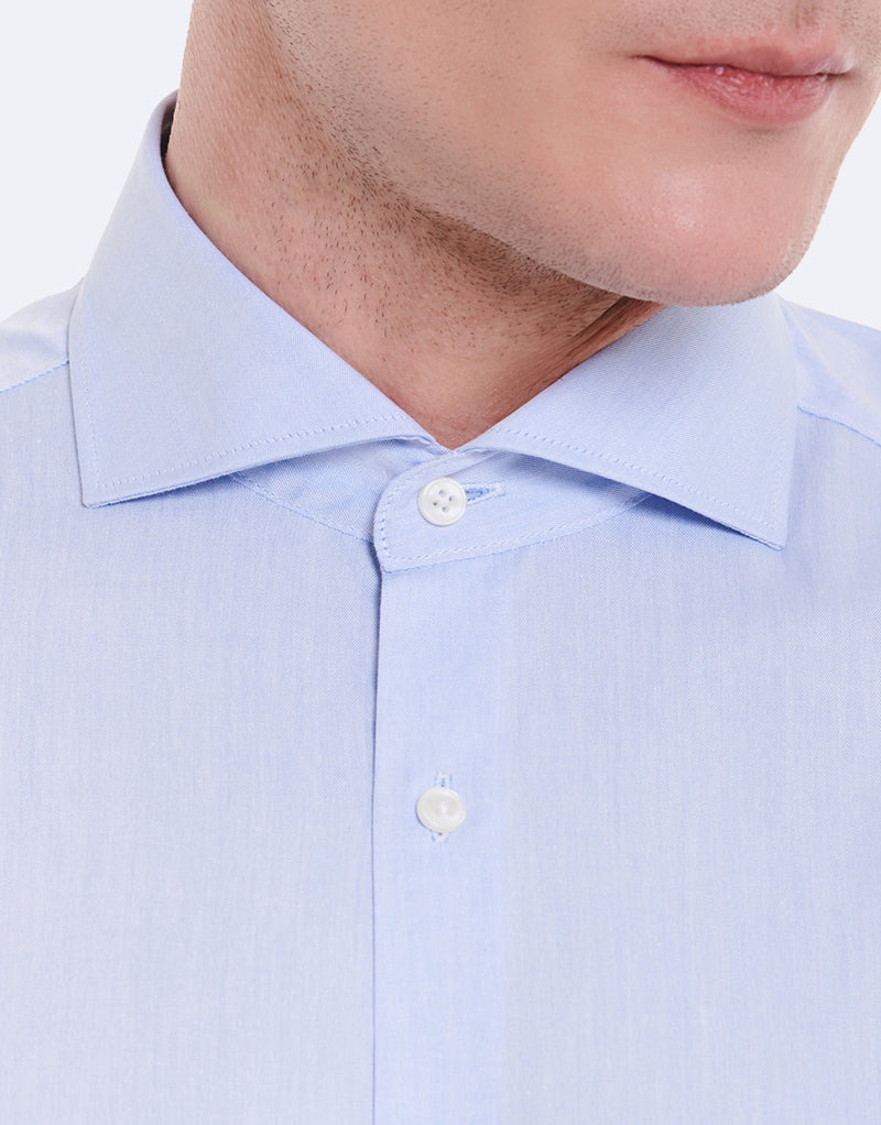 Camisa social em chambray com gola italiana