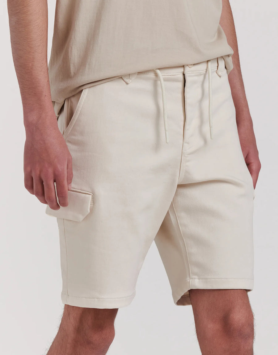 Bermudas de algodão com bolso lateral