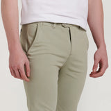 PANTALON CHINO BASIC