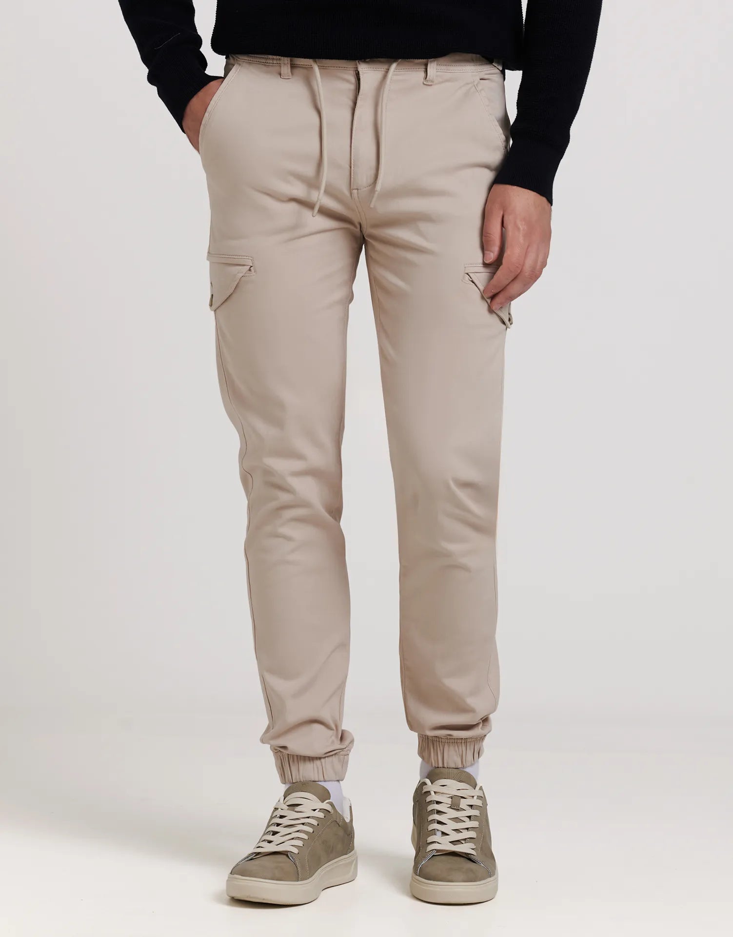 PANTALON JOGGER CARGO Z05
