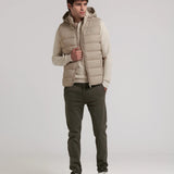 CHALECO SIN MANGAS ACOLCHADO CAPUCHA