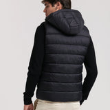 CHALECO SIN MANGAS ACOLCHADO CAPUCHA