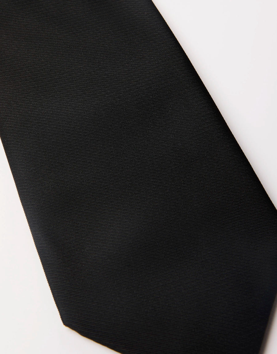 CORBATA LISA