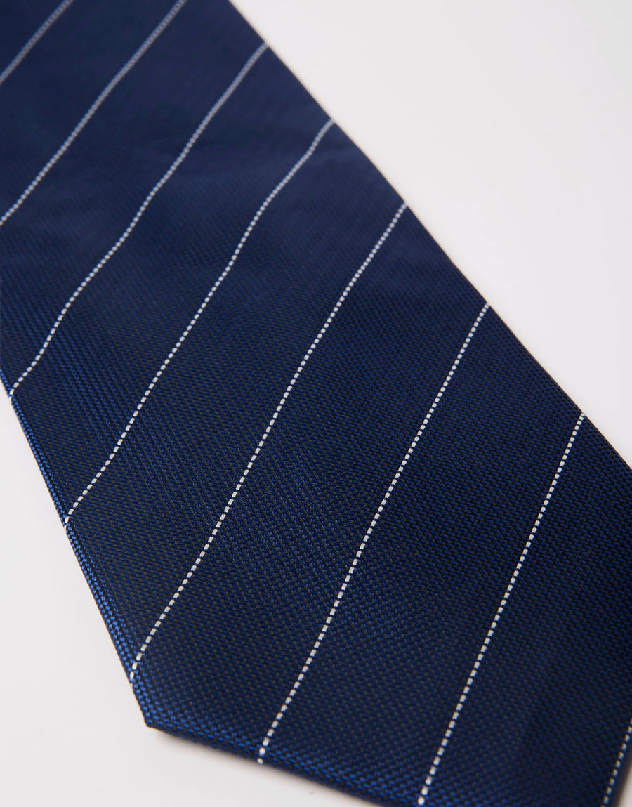 CORBATA RAYAS