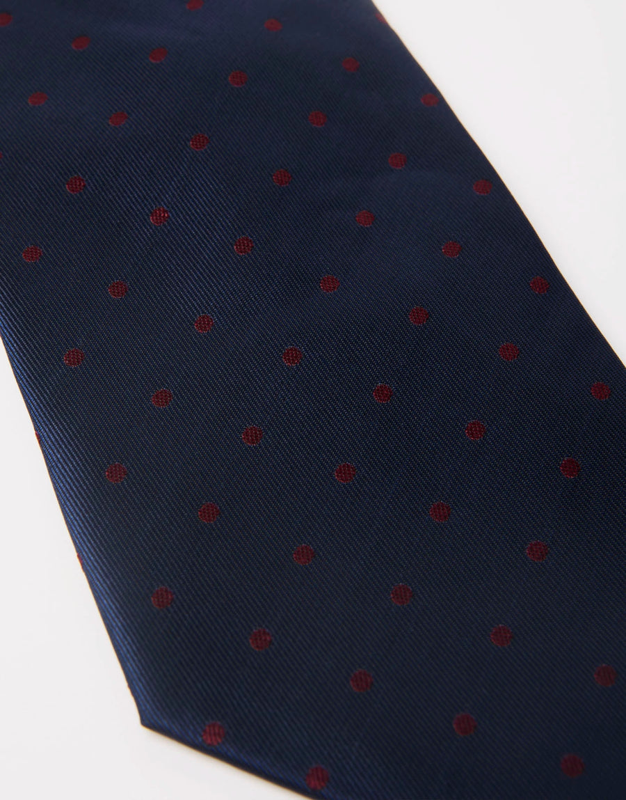 CORBATA LUNARES