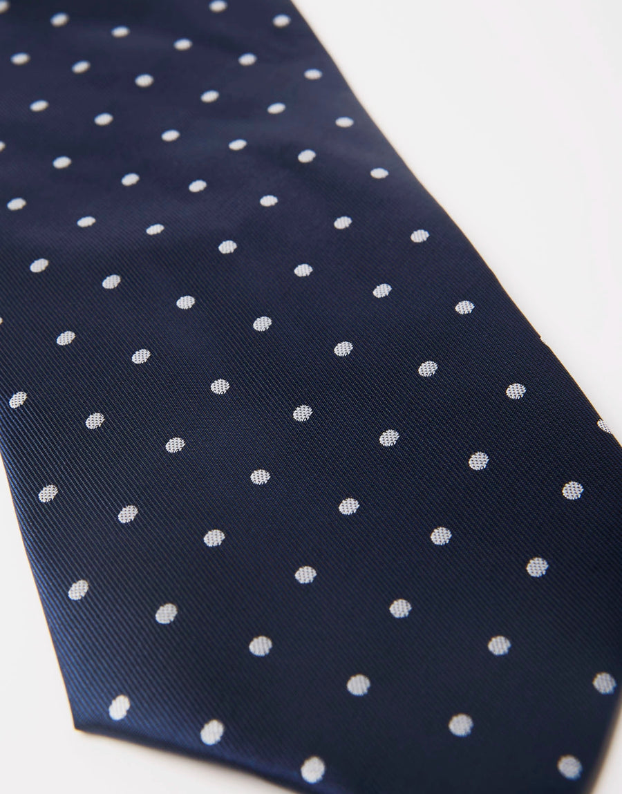 CORBATA LUNARES
