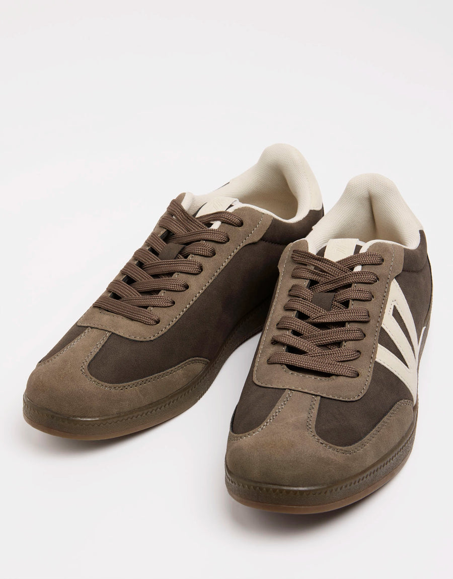 SNEAKER CONTRASTES VZ