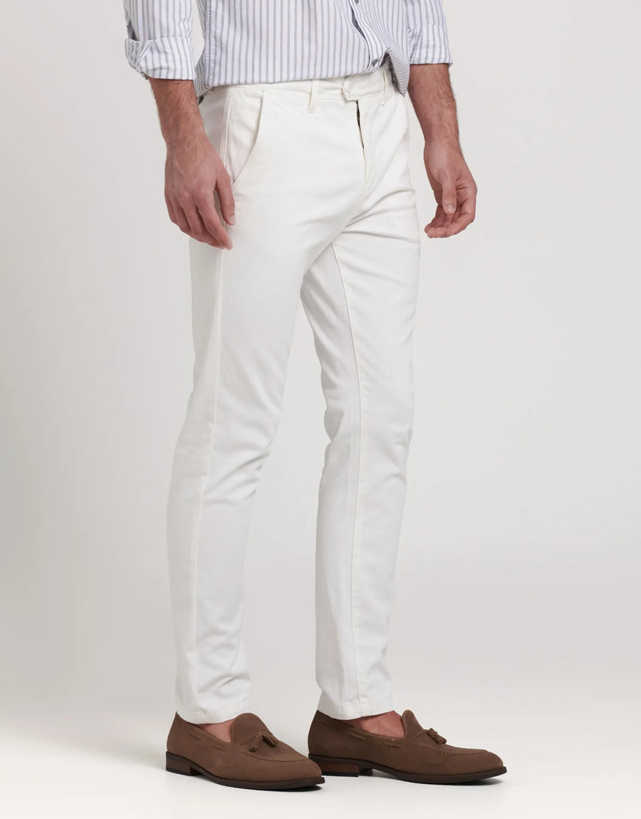 PANTALON CHINO BASIC Z00