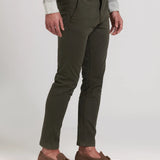 PANTALON CHINO BASIC Z00