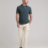 Calça chino premium com bolsos