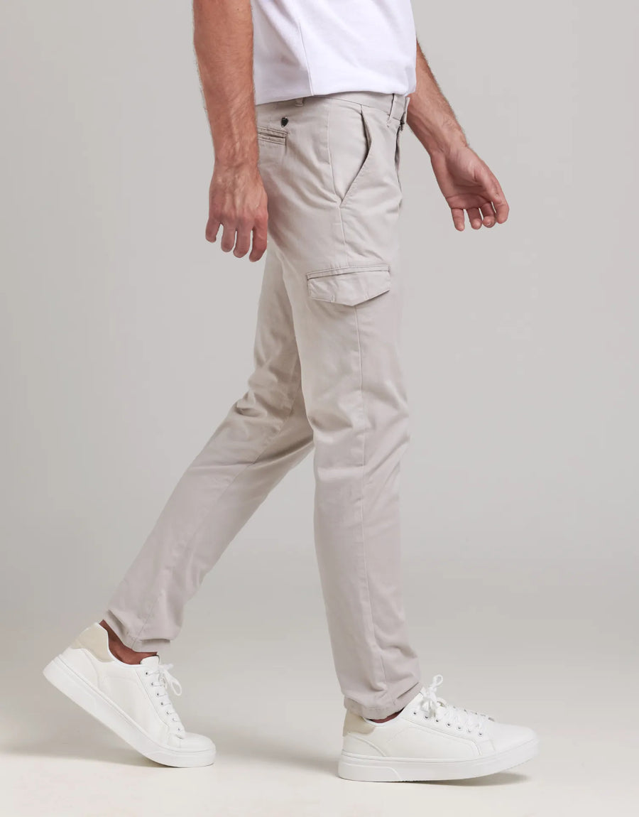 PANTALON CHINO PREMIUM BOLSILLOS Z06