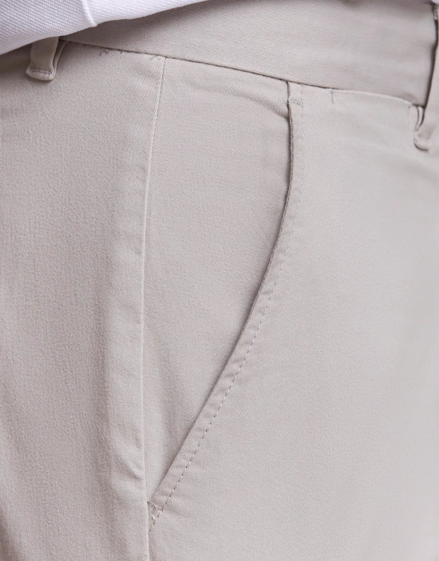 PANTALON CHINO PREMIUM BOLSILLOS Z06