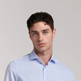 Camisa slim fit com gola estruturada italiana