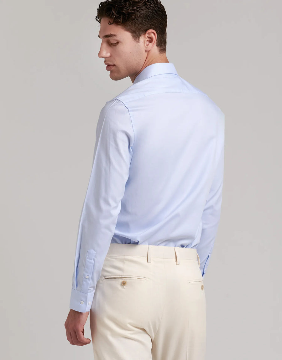 Camisa slim fit com gola estruturada italiana