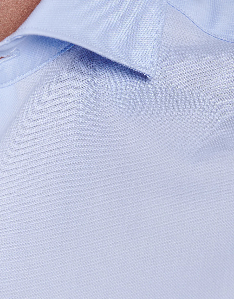 Camisa slim fit com gola estruturada italiana