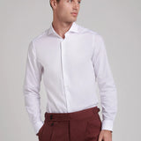 Camisa slim fit com gola estruturada italiana