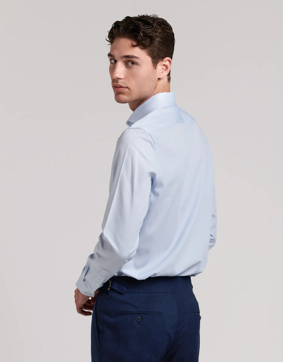 CAMISA SLIM COM ESTRUTURA DE GOLA ITALIANA