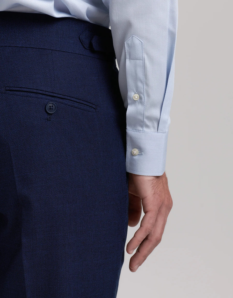 CAMISA SLIM COM ESTRUTURA DE GOLA ITALIANA
