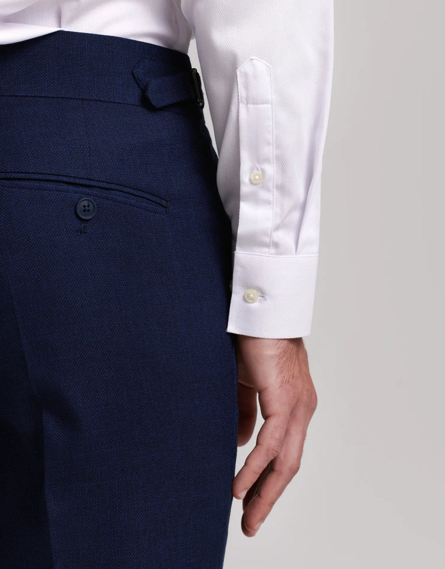 CAMISA SLIM COM ESTRUTURA DE GOLA ITALIANA