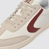 SNEAKER TIRA CONTRASTE