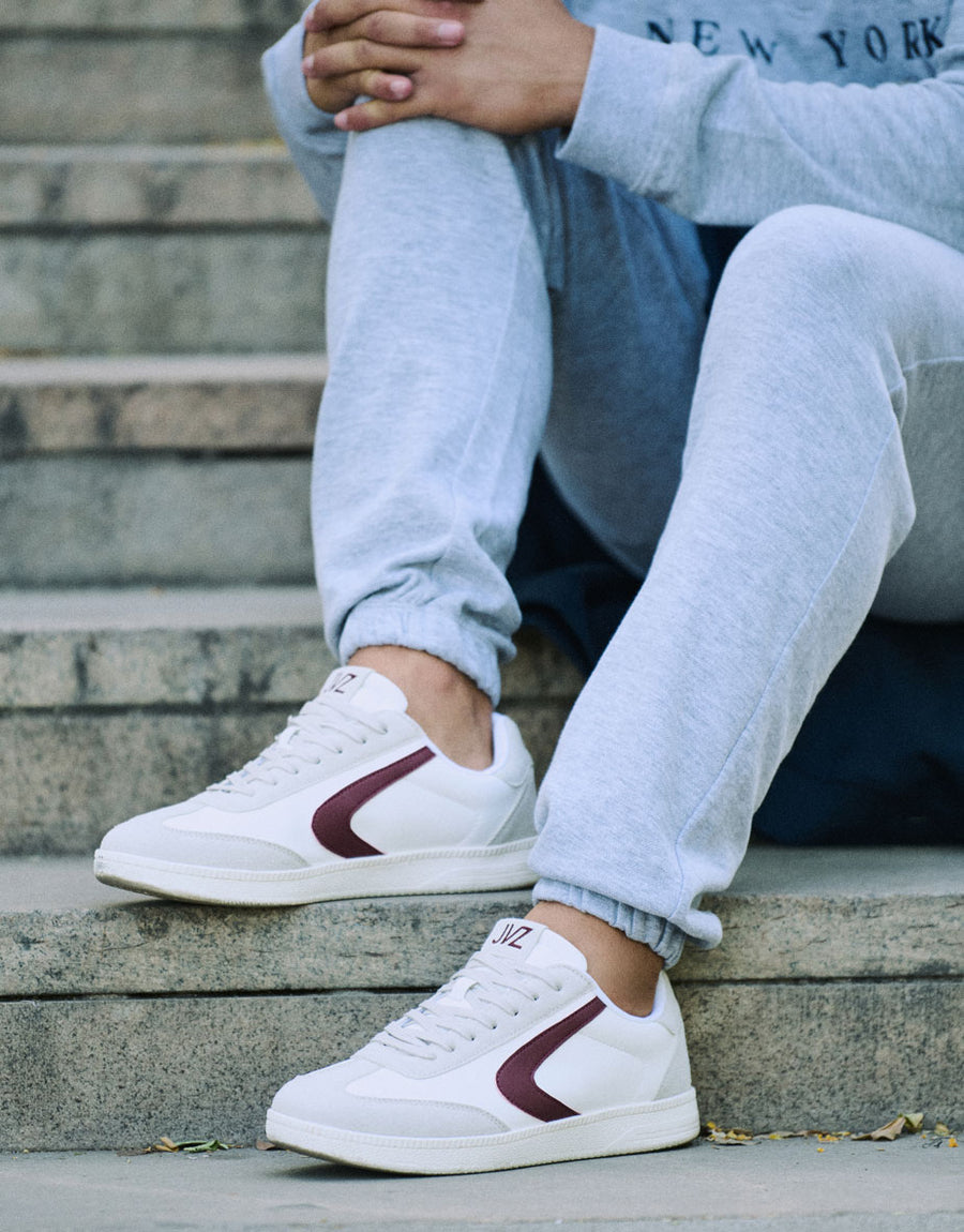 SNEAKER TIRA CONTRASTE