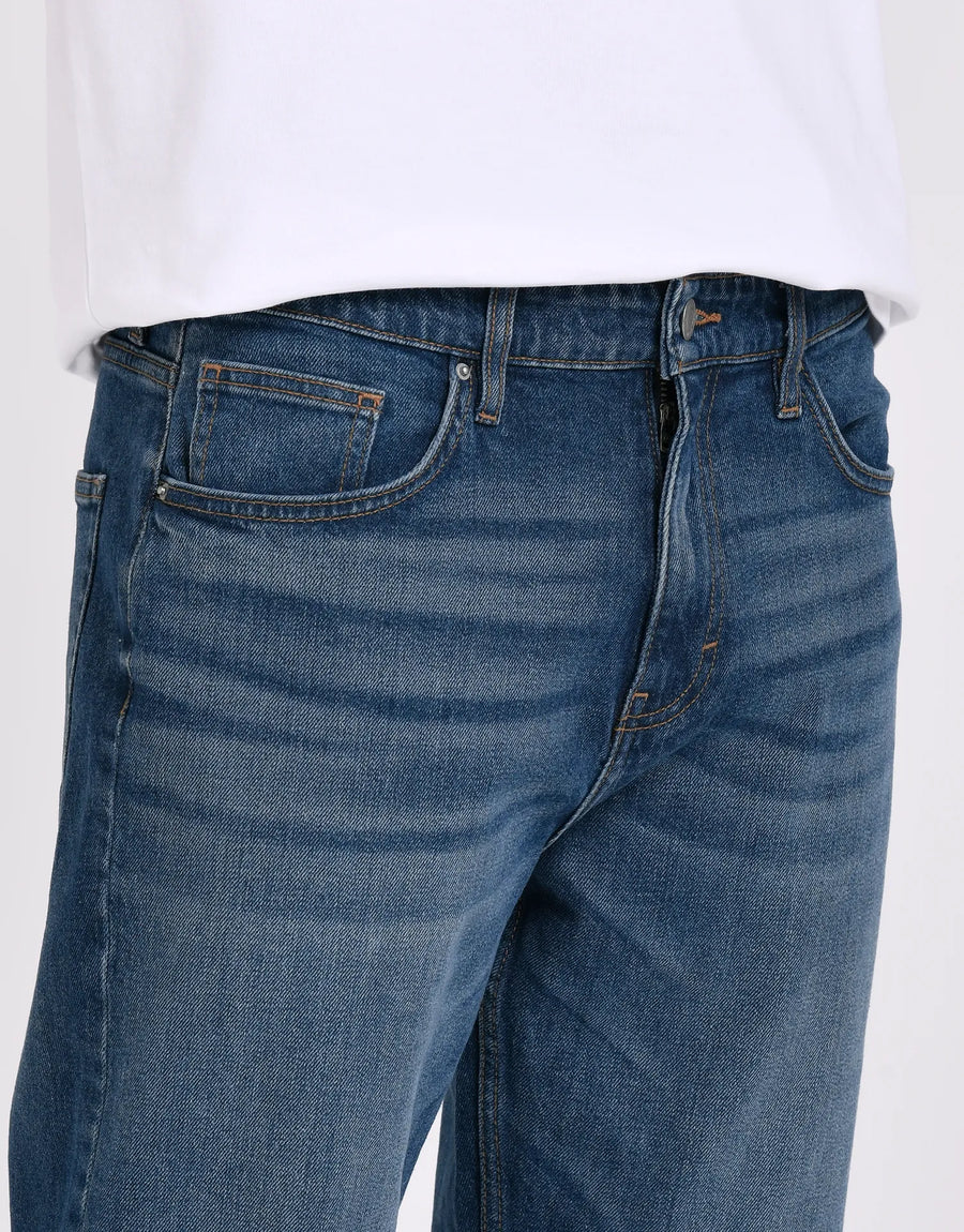 JEANS SLIM TAPERED FIT