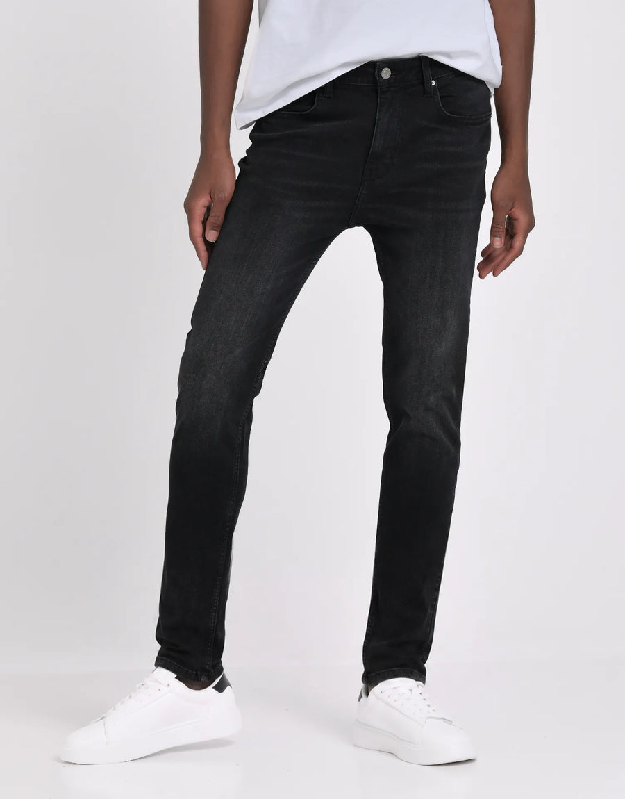 JEANS EFECTO DESGASTADO SKINNY FIT