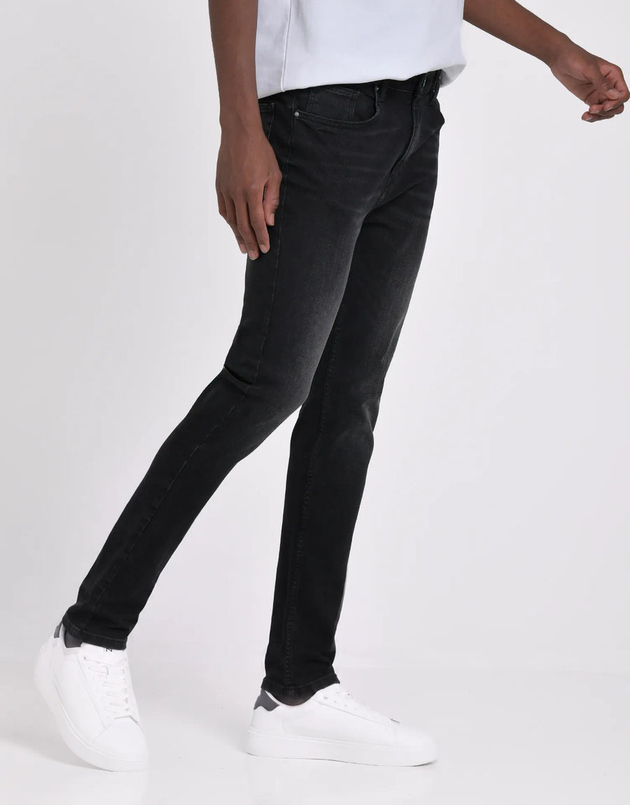 JEANS EFECTO DESGASTADO SKINNY FIT