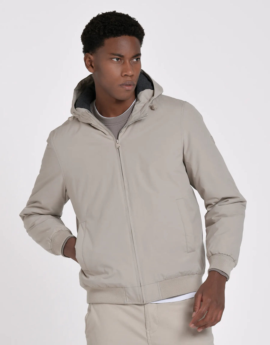 CAZADORA SPORT CAPUCHA