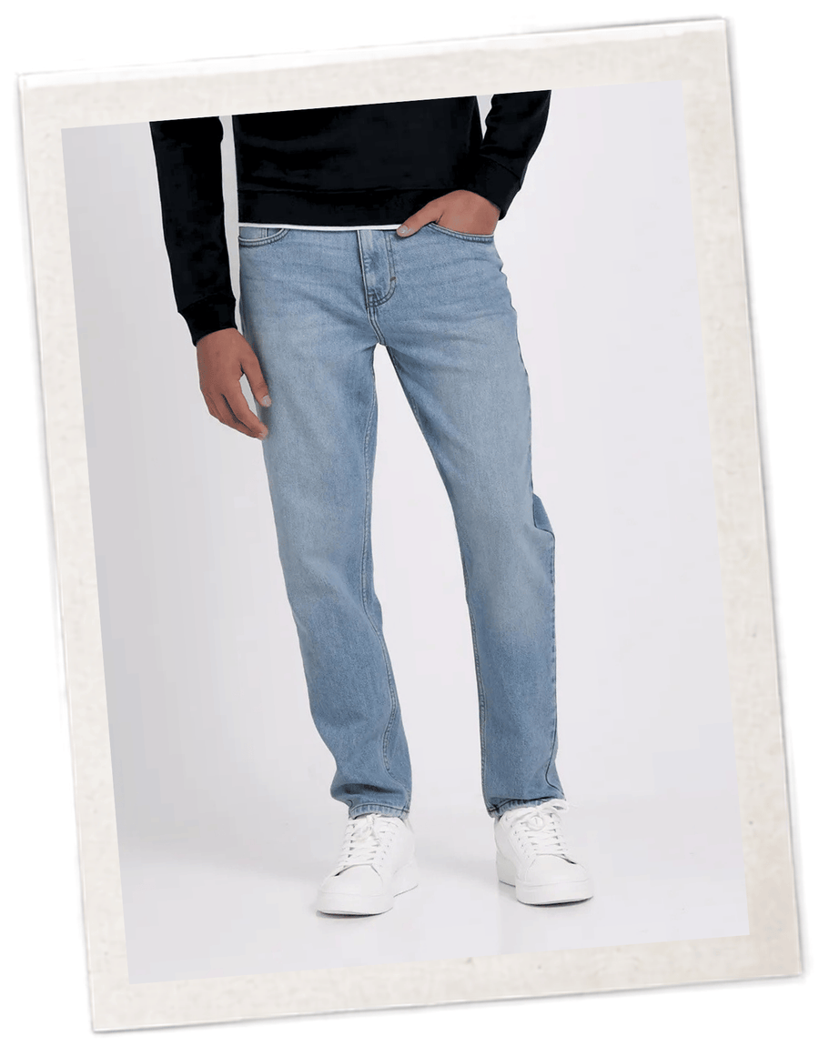 JEANS SLIM TAPERED FIT - vaq claro