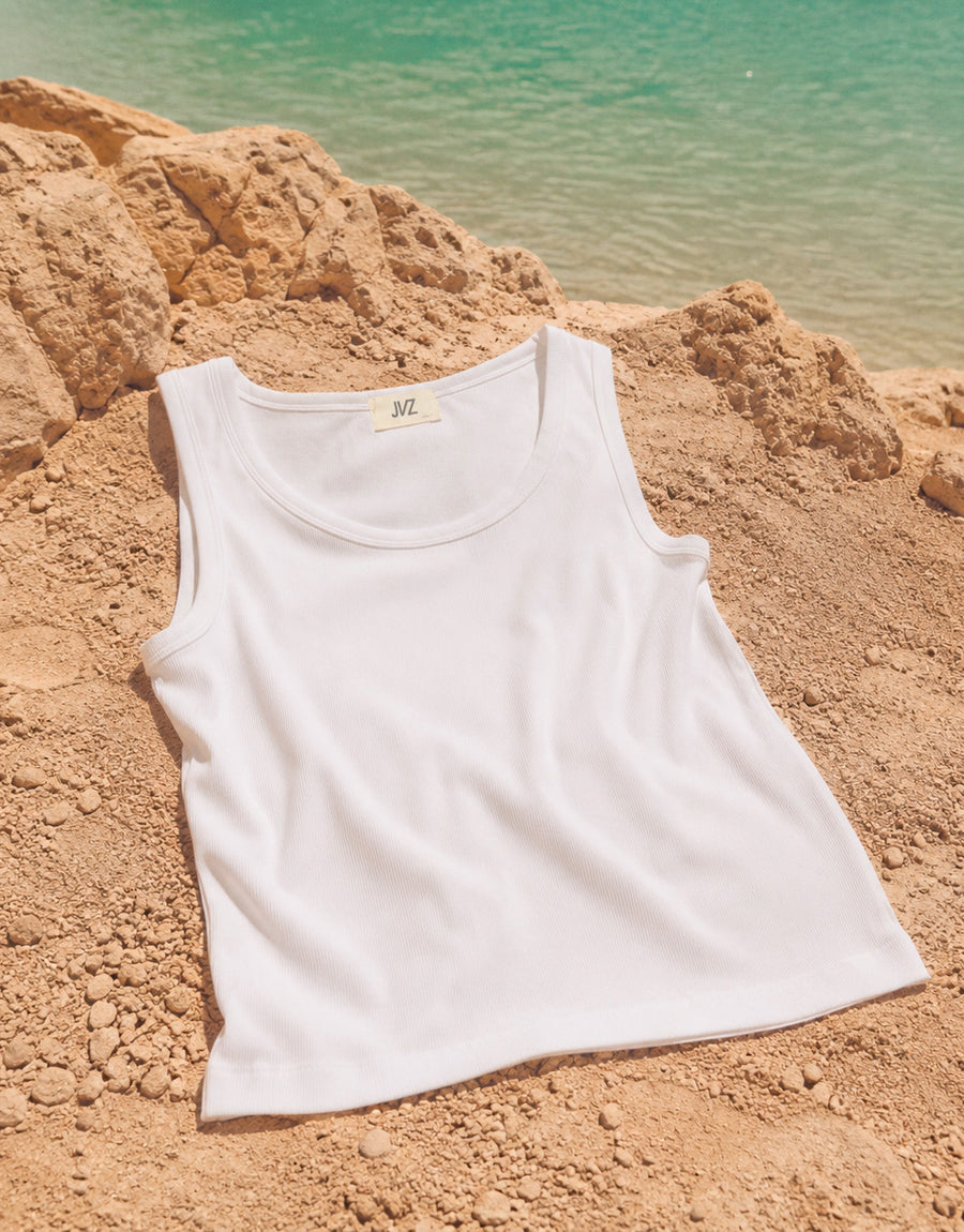 CAMISETA SIN MANGAS LISA - blanco